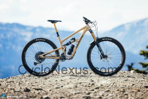 Alchemy Arktos scheda tecnica e recensioni